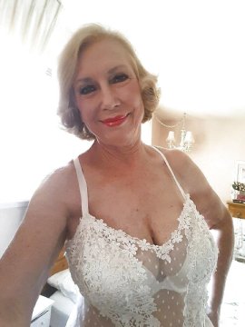 marie49 from New York,United States